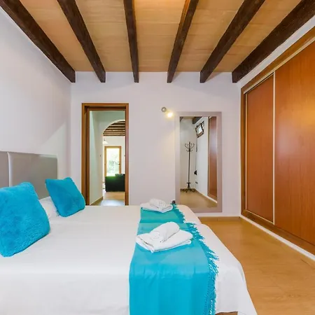 Villa Grau 32 *