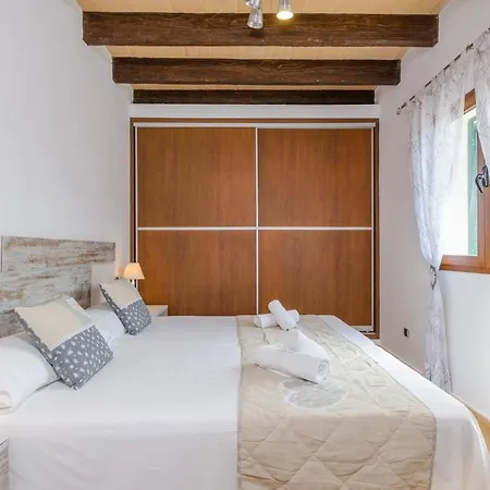 Villa Grau 32 *