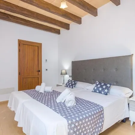 Villa Grau 32 *